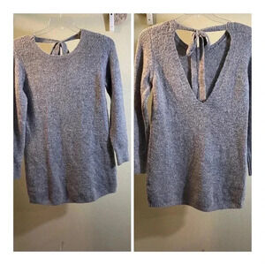 Dreamers Women's Gray Tie Back V Back Soft Long Sleeve Sweater Size S/M